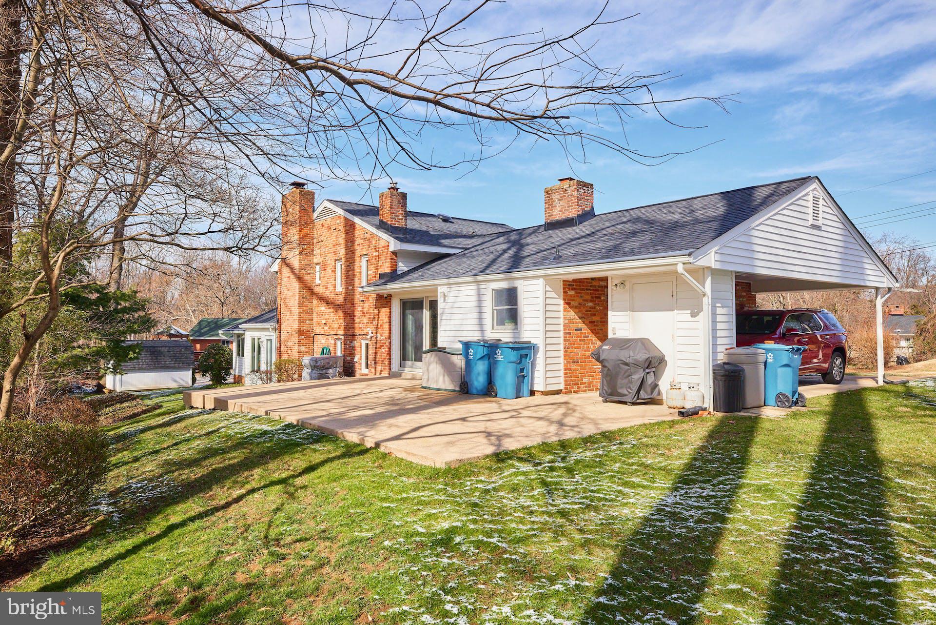 7613 Hamlet Street Springfield, VA 22151 - Photo 43 of 49 Rear Patio