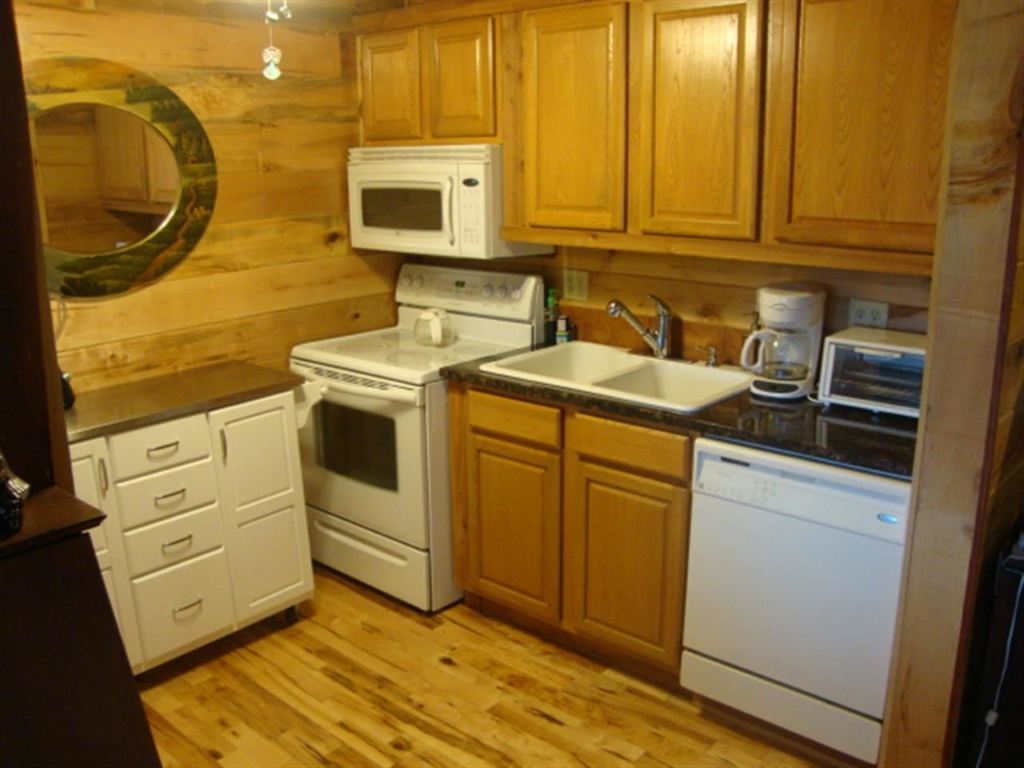 210 Whitewater Lake Road Tamassee, SC 29686 - Photo 18 of 36 Gallery Image 18