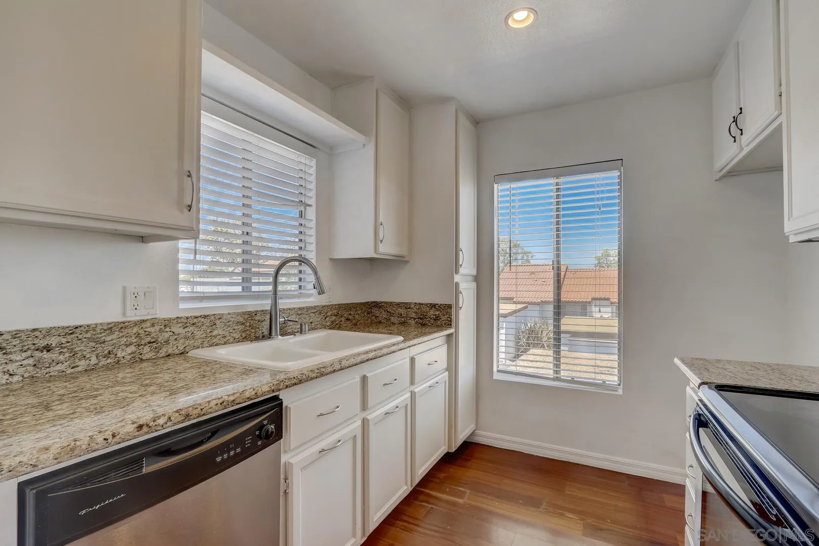868 South Rancho Santa Fe Road, Unit F San Marcos, CA 92078 - Photo 11 of 18 Gallery Image 11