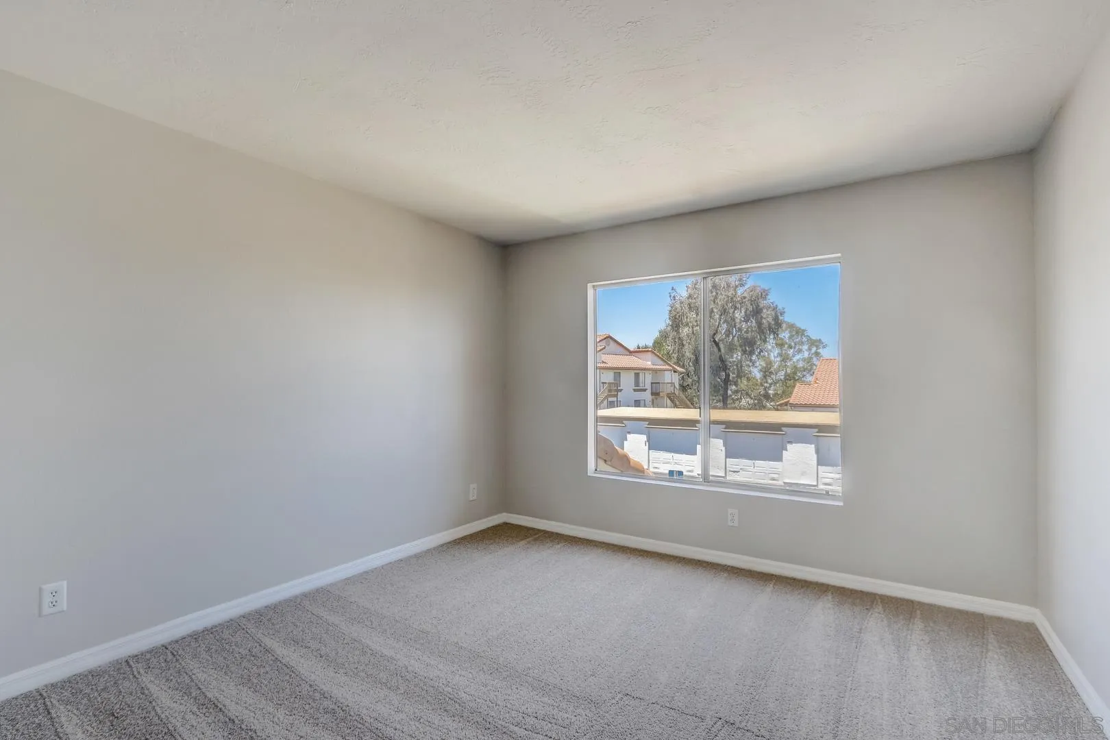 868 South Rancho Santa Fe Road, Unit F San Marcos, CA 92078 - Photo 7 of 18 Gallery Image 7