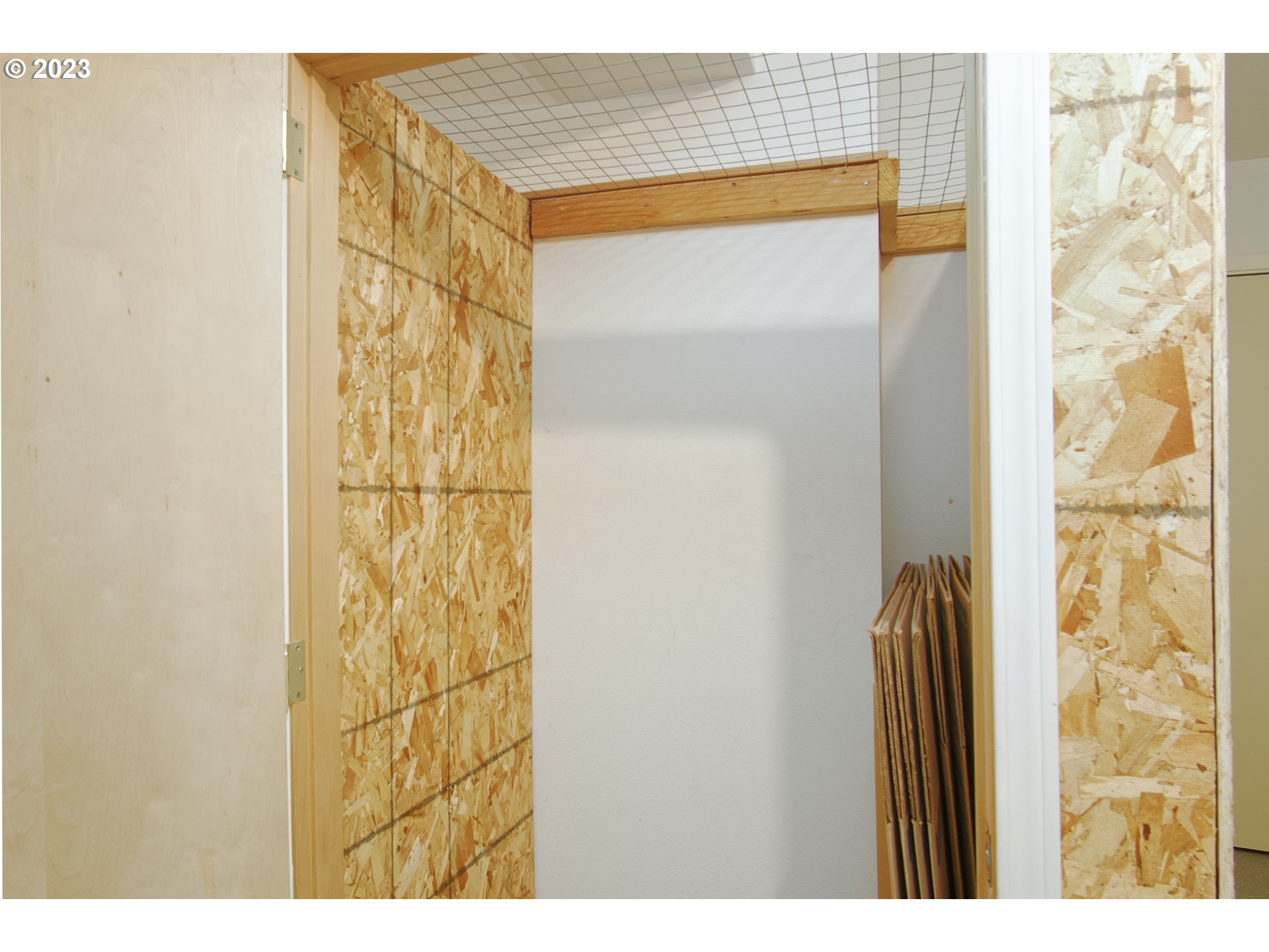 1500 Southwest Park Avenue, Unit 118 Portland, OR 97201 - Photo 25 of 30 a bathroom with a shower
