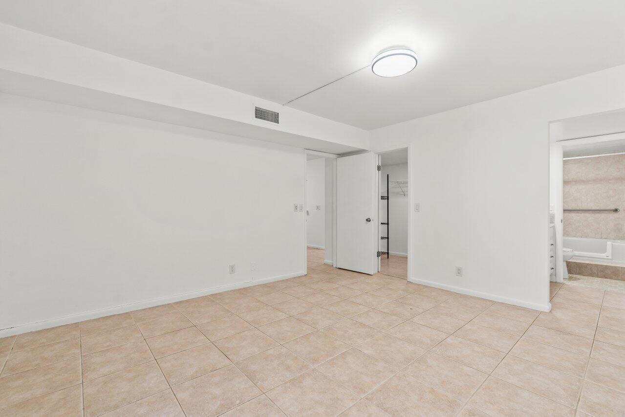 3014 Southwest 21st Terrace, Unit 352B Delray Beach, FL 33445 - Photo 16 of 26 a view of an empty room
