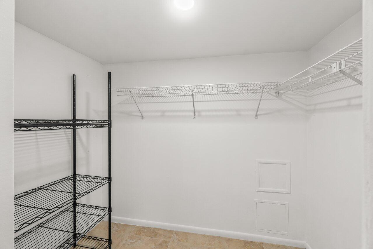 3014 Southwest 21st Terrace, Unit 352B Delray Beach, FL 33445 - Photo 17 of 26 a view of small space