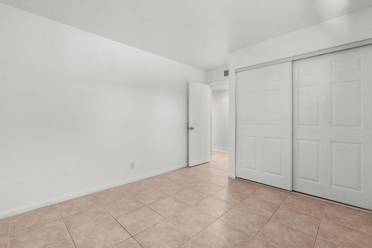 3014 Southwest 21st Terrace, Unit 352B Delray Beach, FL 33445 - Photo 21 of 26 a view of an empty room