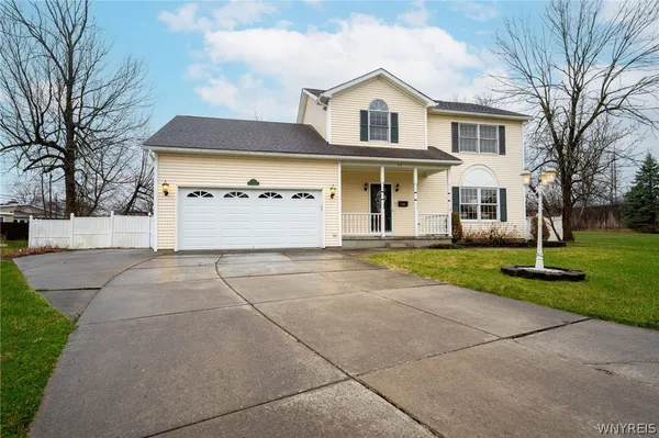 $469,999 | 25 Cranburne Court, Amherst, NY 14221