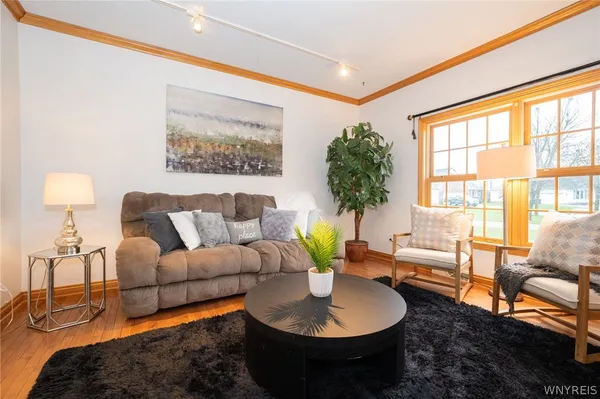 $469,999 | 25 Cranburne Court, Amherst, NY 14221