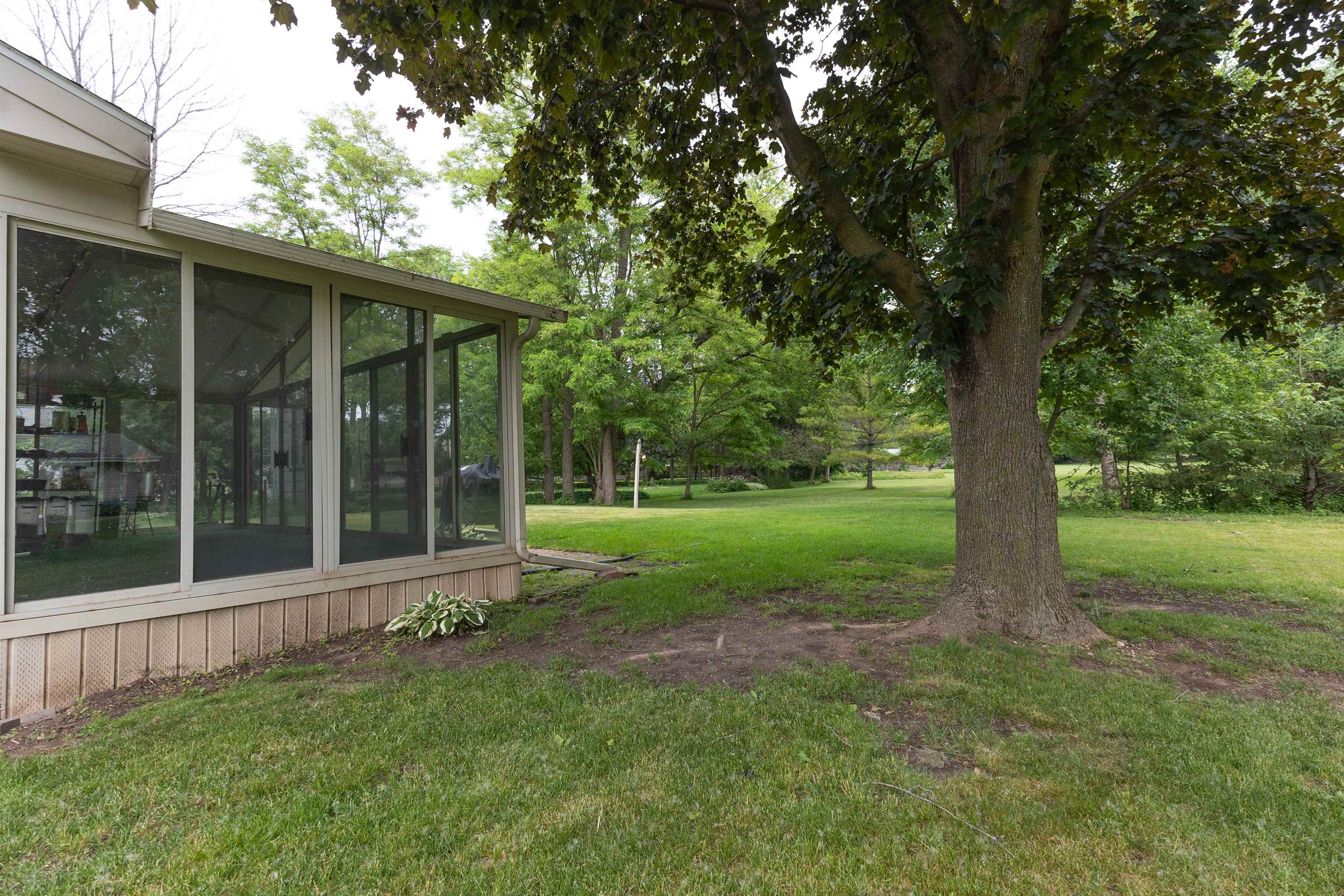 809 Melissa Street Menasha, WI 54952 - Photo 26 of 35