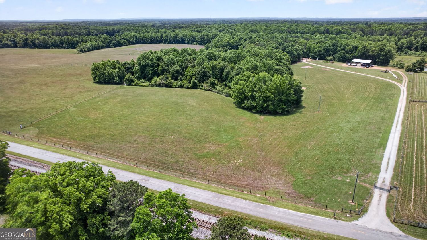 454 Tom Bell Road Milner, GA 30257 - Photo 7 of 53