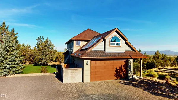$879,000 | 10300 Southwest Nicole Drive, Powell Butte, OR 97753