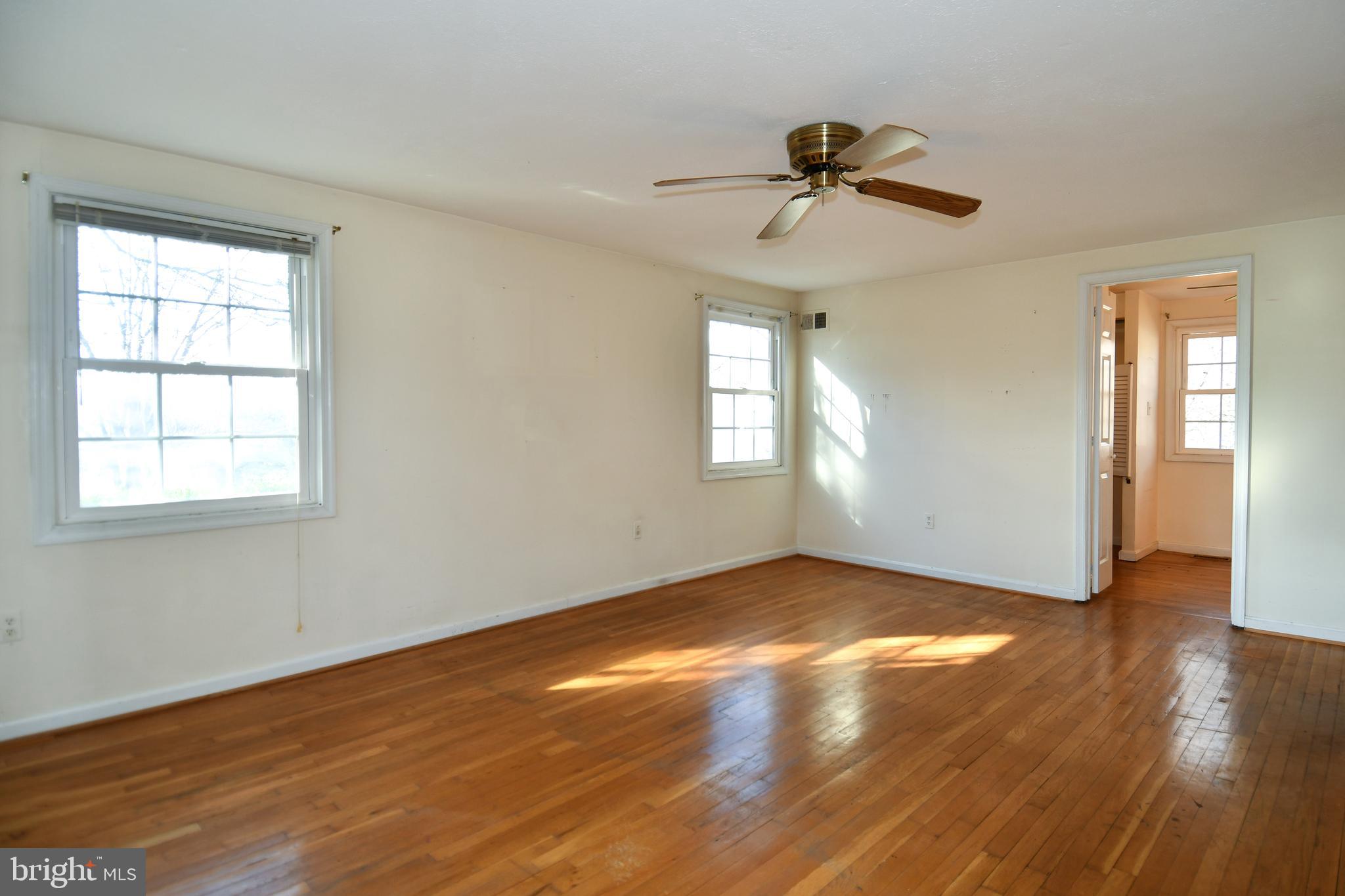 6 Beechvue Court Silver Spring, MD 20906 - Photo 21 of 42 Primary Bedroom