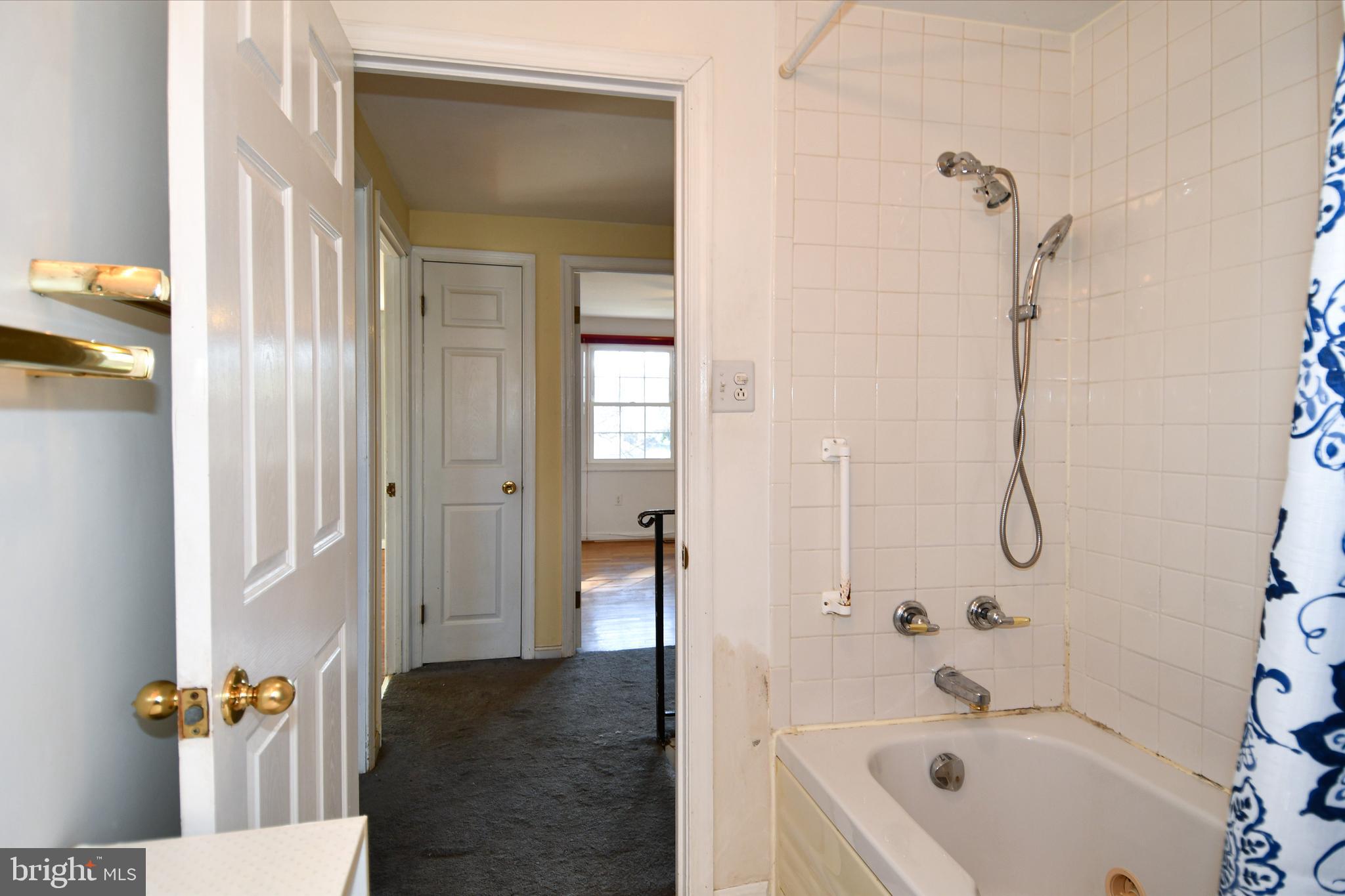 6 Beechvue Court Silver Spring, MD 20906 - Photo 37 of 42 Bathroom #2