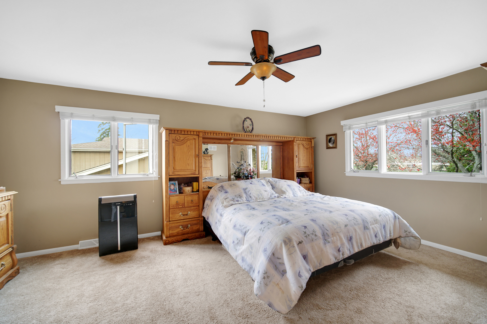 1102 Compton Point Addison, IL 60101 - Photo 13 of 34 a bed room with a bed and a window