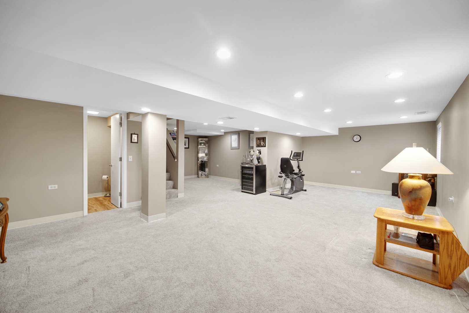 1102 Compton Point Addison, IL 60101 - Photo 22 of 34 a room with furniture and a table in it