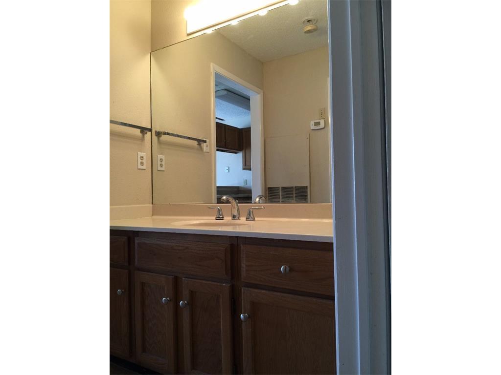 1905 San Gabriel Street, Unit 204 Austin, TX 78705 - Photo 6 of 10