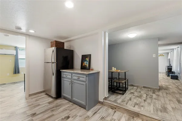 $1,500 | 5420 Avenue Q, Unit B, Galveston, TX 77551