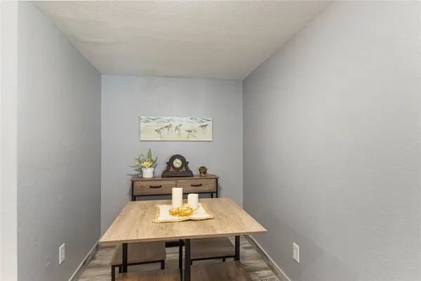 $1,500 | 5420 Avenue Q, Unit B, Galveston, TX 77551