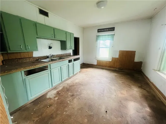 $24,900 | 513 Jackson Street, Garrett, PA 15542