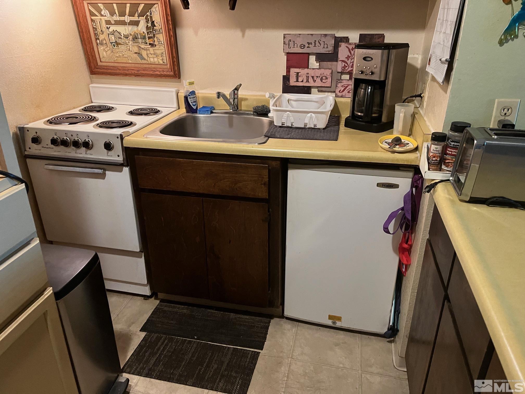 2450 Lymbery Street, Unit 208 Reno, NV 89509 - Photo 5 of 16 Photo 5