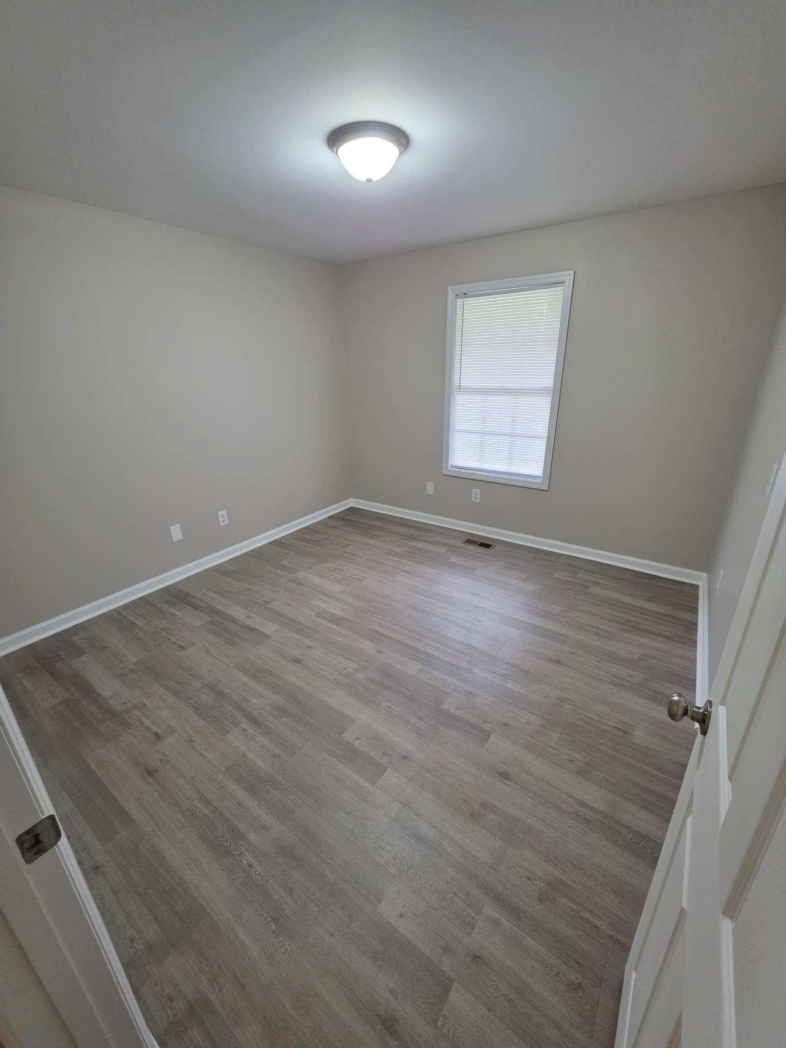 102 Cascade Lane Bell Buckle, TN 37020 - Photo 14 of 21 wooden floor in a room