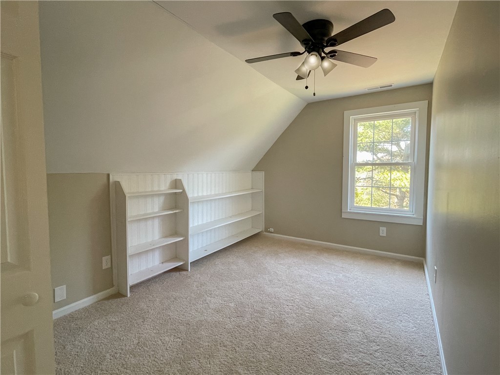 97 West View Road Middletown, RI 02842 - Photo 18 of 22