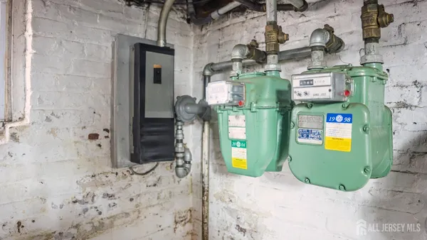 $690,000 | 578 Sayre Avenue, Perth Amboy, NJ 08861