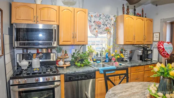 $690,000 | 578 Sayre Avenue, Perth Amboy, NJ 08861