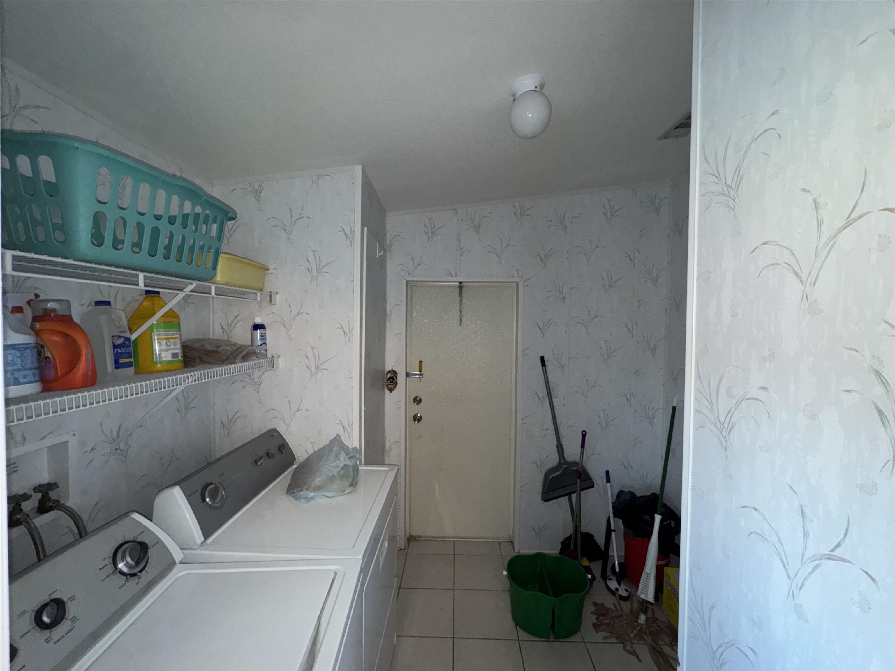 4862 Northeast Bellville Road Pinetta, FL 32350 - Photo 3 of 37