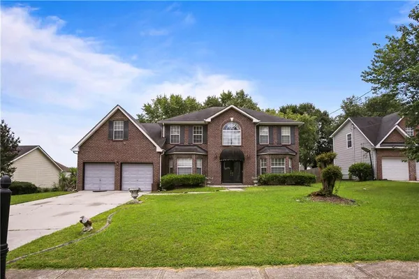 $2,400 | 2224 Eagles Nest Circle, Decatur, GA 30035