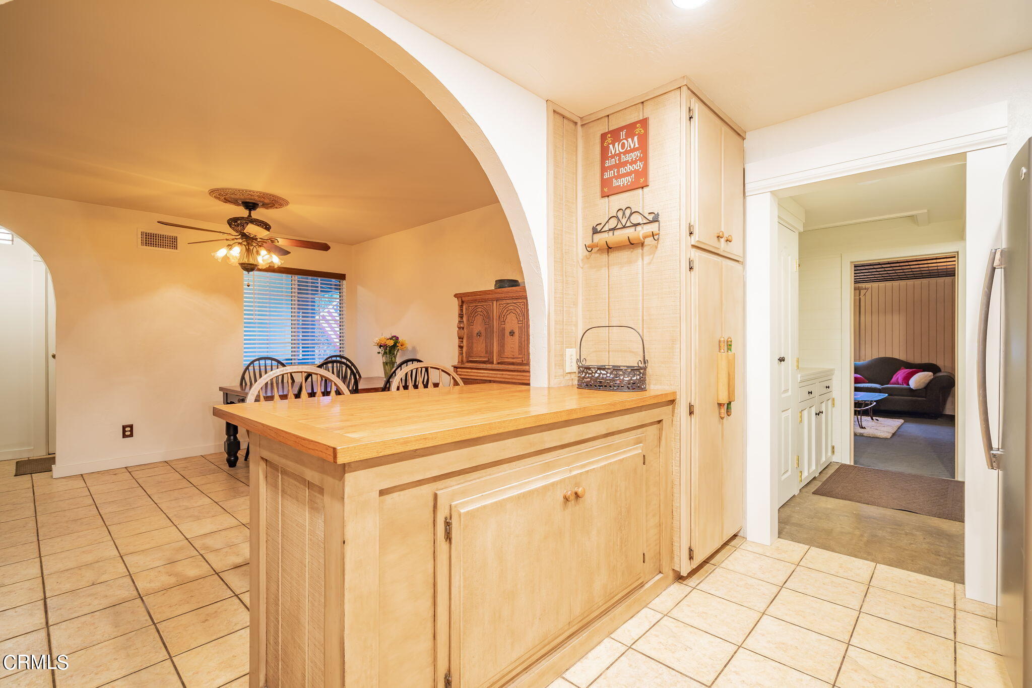 1165 Roldan Avenue Simi Valley, CA 93065 - Photo 11 of 50 Kitchen