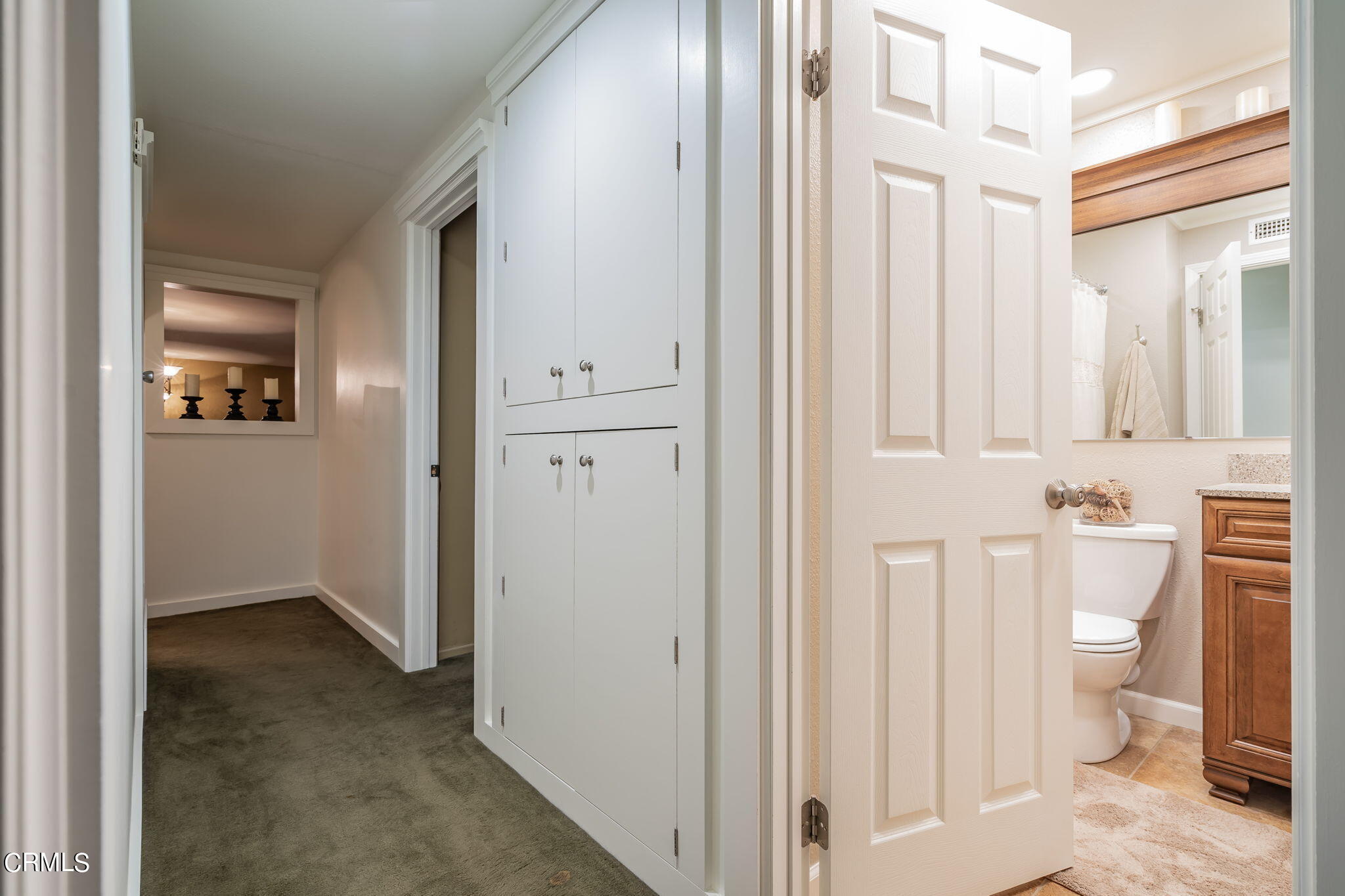 1165 Roldan Avenue Simi Valley, CA 93065 - Photo 39 of 50 Hallway