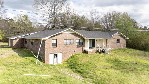 $385,000 | 1150 Pocahontas Road, Pocahontas, TN 38061