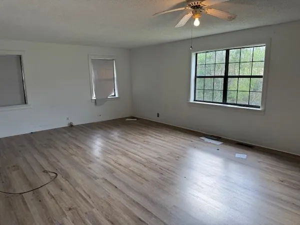 $385,000 | 1150 Pocahontas Road, Pocahontas, TN 38061