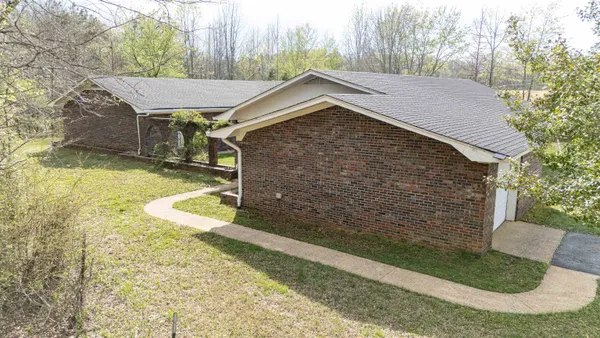 $385,000 | 1150 Pocahontas Road, Pocahontas, TN 38061