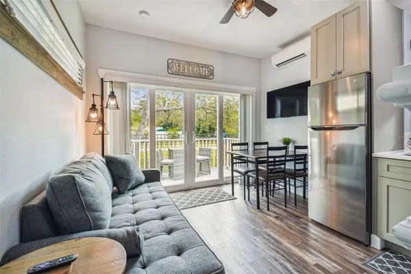 $2,750 | 1523 Bayshore Boulevard, Unit 3, Dunedin, FL 34698