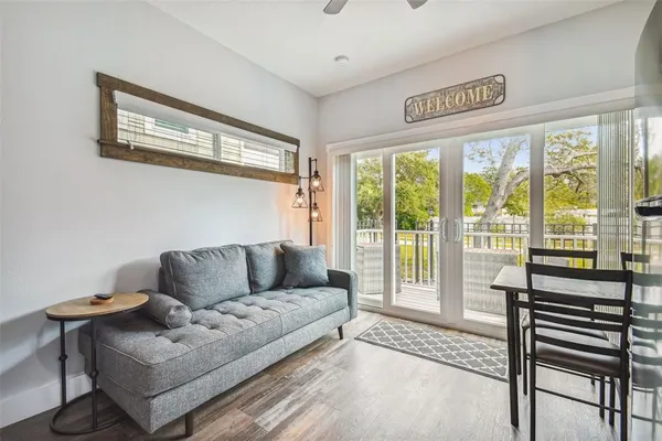 $2,750 | 1523 Bayshore Boulevard, Unit 3, Dunedin, FL 34698