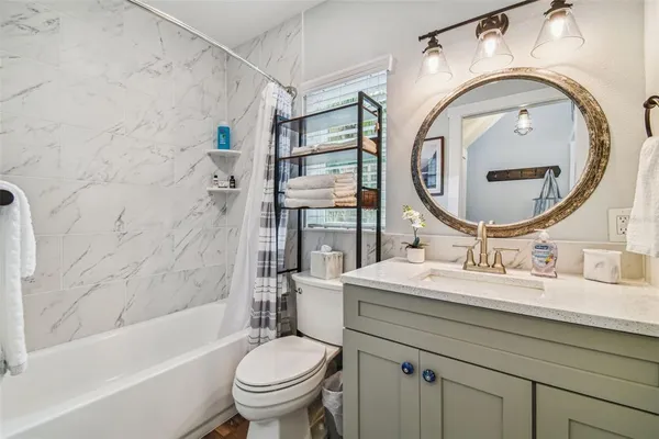 $2,750 | 1523 Bayshore Boulevard, Unit 3, Dunedin, FL 34698