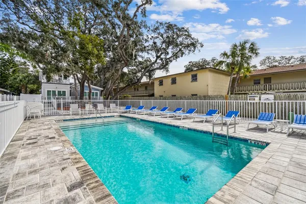 $2,750 | 1523 Bayshore Boulevard, Unit 3, Dunedin, FL 34698