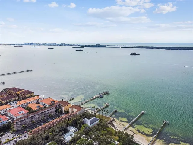 $2,750 | 1523 Bayshore Boulevard, Unit 3, Dunedin, FL 34698