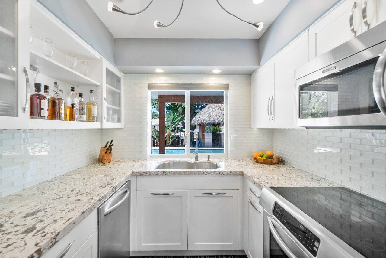 1246 Southwest 5th Avenue Boca Raton, FL 33432 - Photo 13 of 46 013-1246Southwest5thAvenue-BocaRaton-FL-
