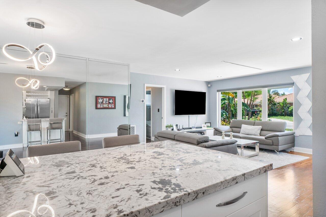 1246 Southwest 5th Avenue Boca Raton, FL 33432 - Photo 14 of 46 014-1246Southwest5thAvenue-BocaRaton-FL-