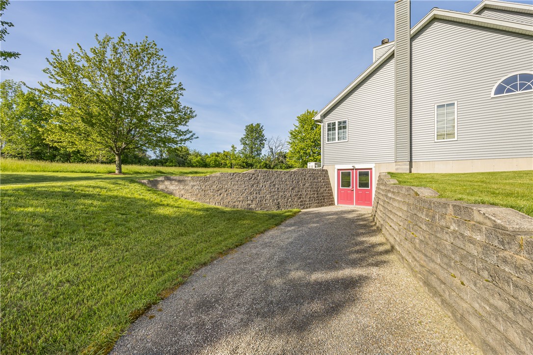 857 West Bloomfield Road Honeoye Falls, NY 14472 - Photo 7 of 50