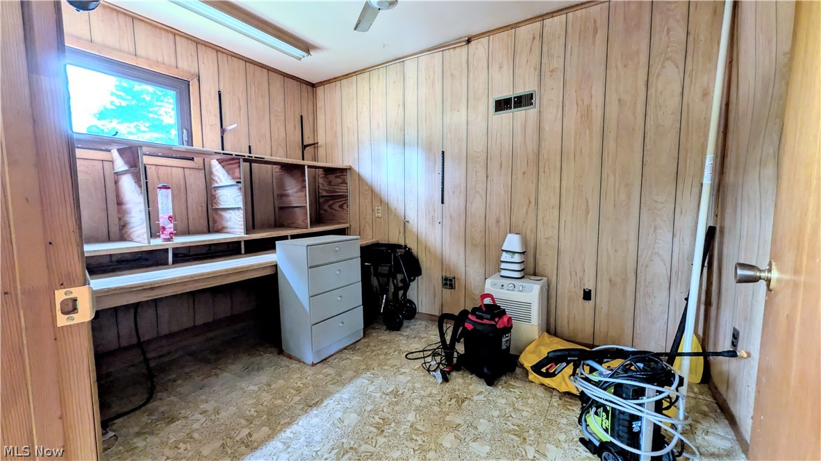 1099 Lake Road Conneaut, OH 44030 - Photo 21 of 42