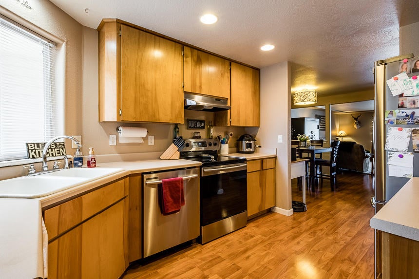 419 Montclair Way Eagle Point, OR 97524 - Photo 10 of 28 419 Montclair-11