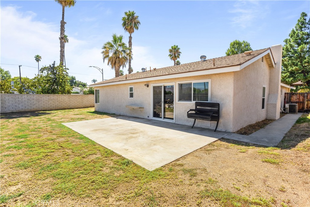 2111 Whitestone Drive Riverside, CA 92506 - Photo 15 of 17 a view of a backyard of the house