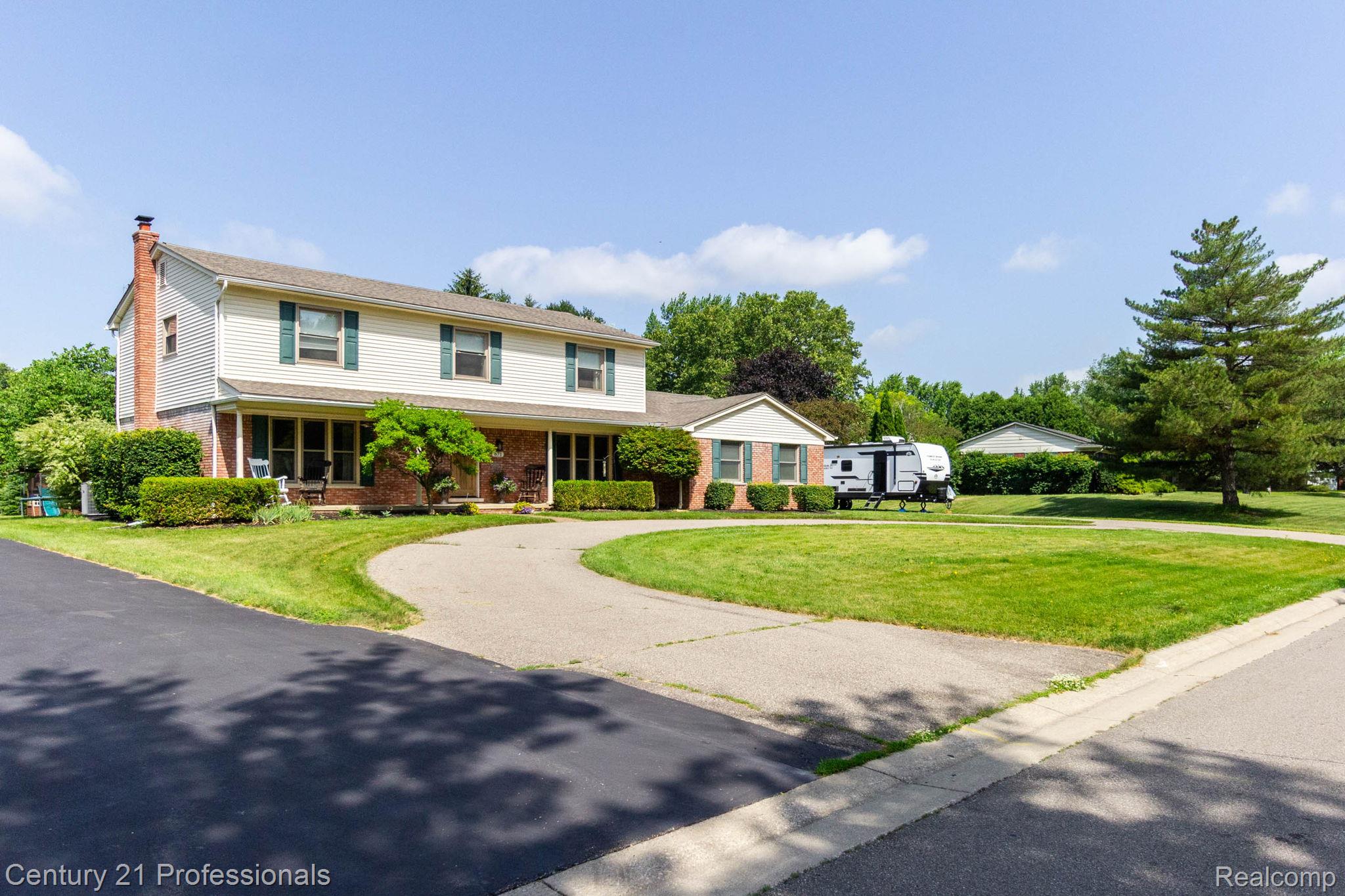 671 Bridgestone Drive Rochester, MI 48309 - Photo 50 of 50 Front house