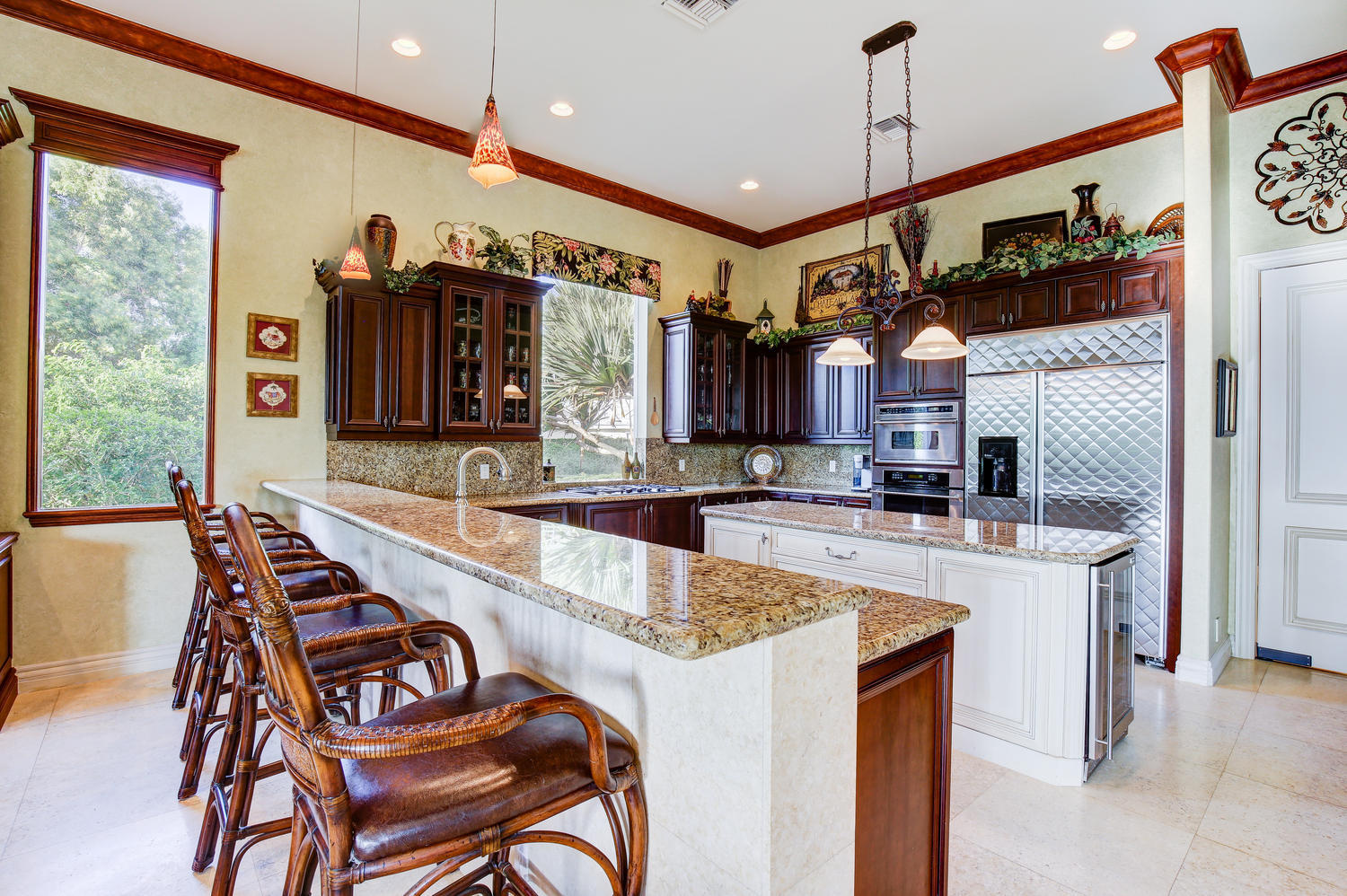 10410 Southeast Ridgeview Circle Tequesta, FL 33469 - Photo 5 of 27 Kitchen