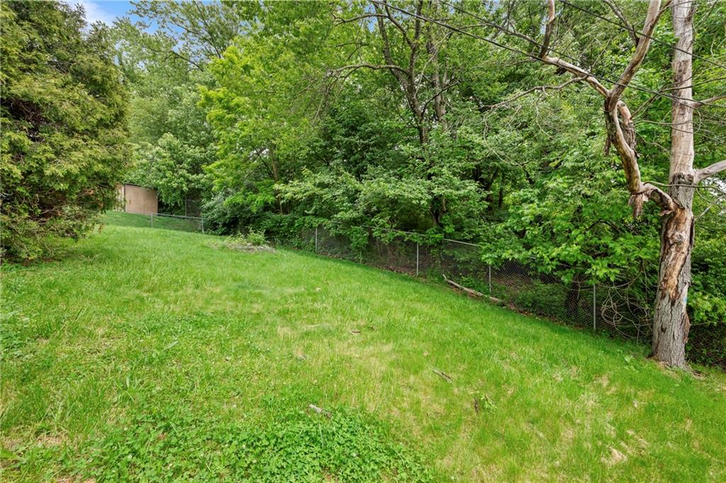 200 Erwin Place McKees Rocks, PA 15136 - Photo 26 of 31