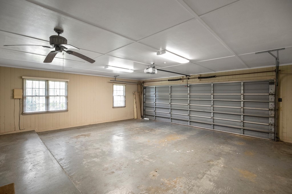 1174 Honeysuckle Road Dothan, AL 36305 - Photo 37 of 52
