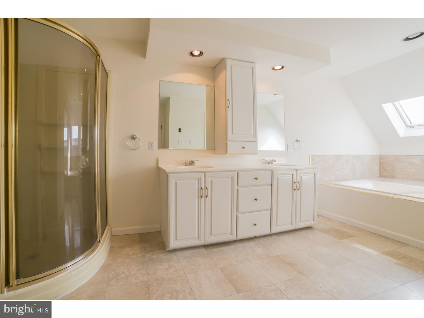 55 Wellfleet Lane Wayne, PA 19087 - Photo 17 of 25 Master Bathroom