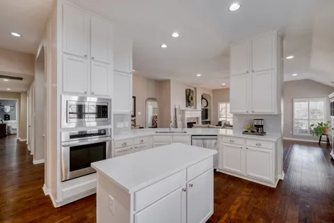 $725,000 | 7004 High Bluff Trail, Round Rock, TX 78681